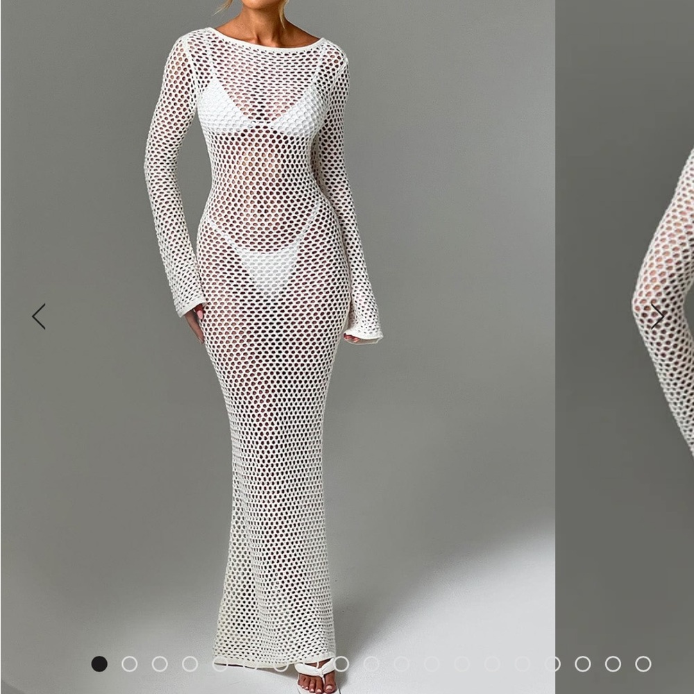 Elegant White Knit Maxi Dress